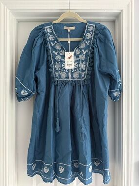 Chelsea & Violet | Dresses | Chelsea Violet Emerson Swoop Neckline Short  Sleeve Embroidered Dress | Poshmark